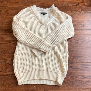 Oversized White Sweater Dress: 💐